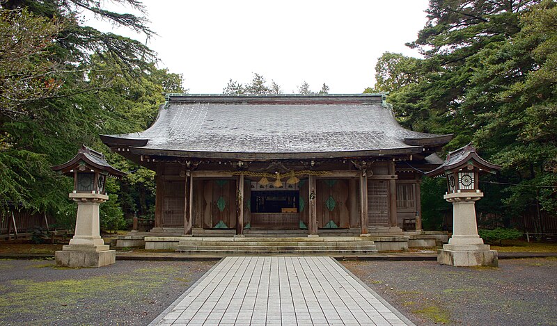 File:Nawa-jinja Worship Hall.jpg