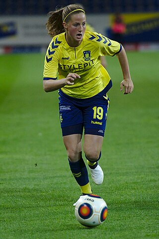 <span class="mw-page-title-main">Nicoline Sørensen</span> Danish footballer (born 1997)