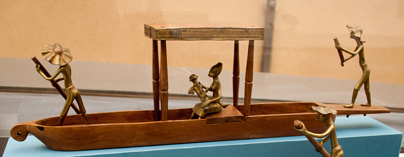 File:Nigeria, boat with passengers, model in the Vatican Museums-3.jpg