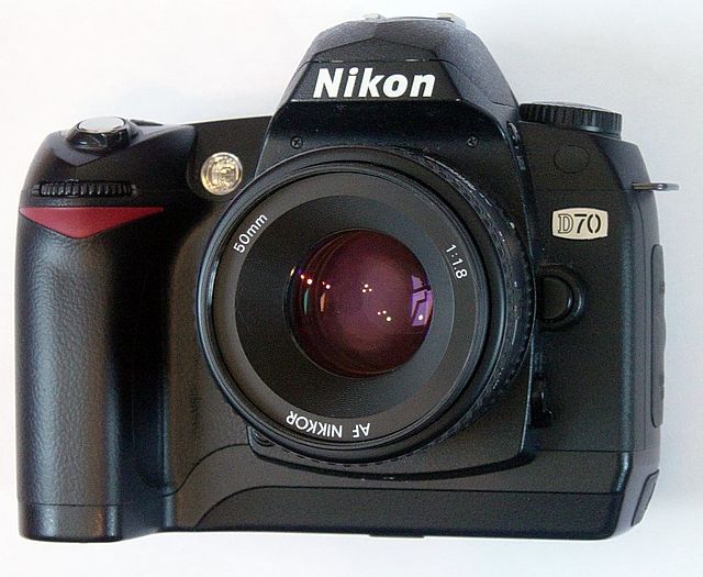 Nikon D70 - Wikipedia, la enciclopedia libre