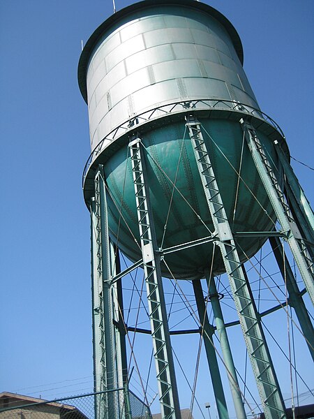 File:North Park Water Tower.JPG