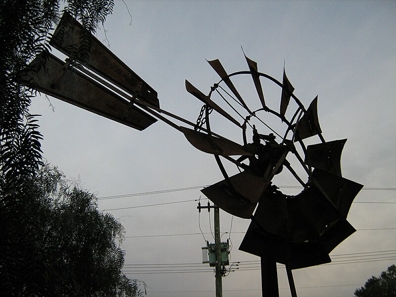 File:OIC dongara windmill on hunts road.jpg