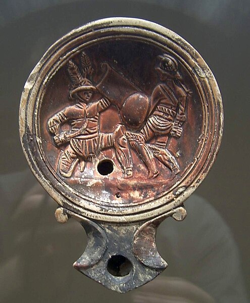 File:Oil lamp with Gladiators fighting at the Römisch-Germanisches Museum Cologne.jpg