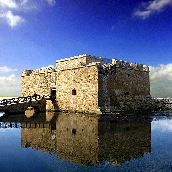 File:Paphos castle, Cyprus.jpg