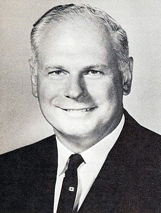 <span class="mw-page-title-main">Paul Hellyer</span> Canadian engineer, politician, and writer (1923–2021)