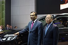 Aufsichtsratschef Pawan Goenka und Vorstandsvorsitzender Johng-Sik Choi auf der IAA 2017