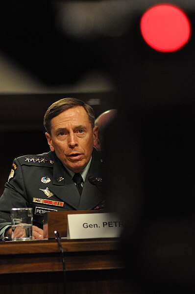 File:Petraeus10 (5529666636).jpg