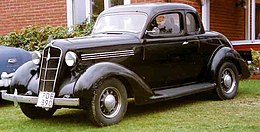 Un coupé Plymouth modèle PJ de 1935