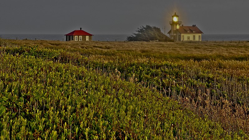 File:Point Cabrillo Light Station State Historic Park.jpg