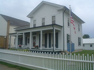 <span class="mw-page-title-main">Zenas Aplington House</span> Historic house in Illinois, United States