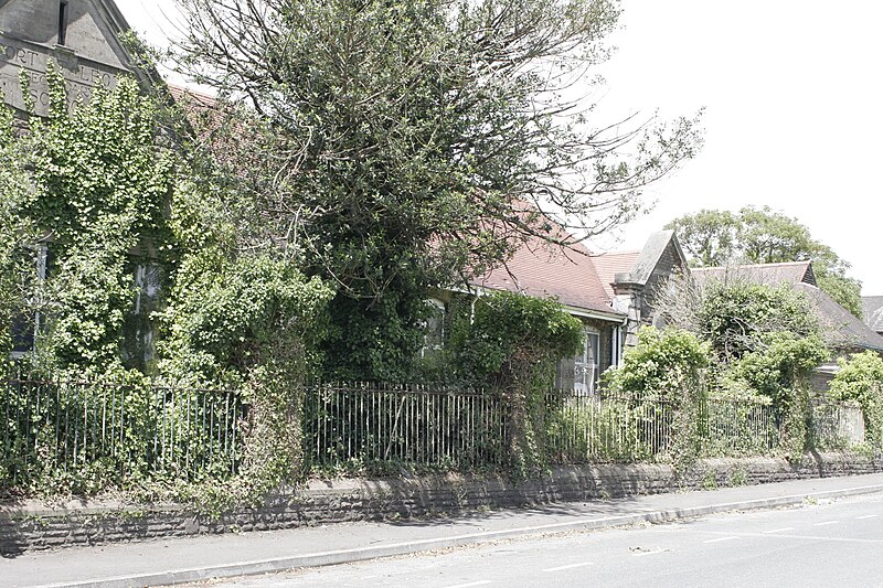 File:Port Talbot Secondary School, later Dyffryn School.jpg