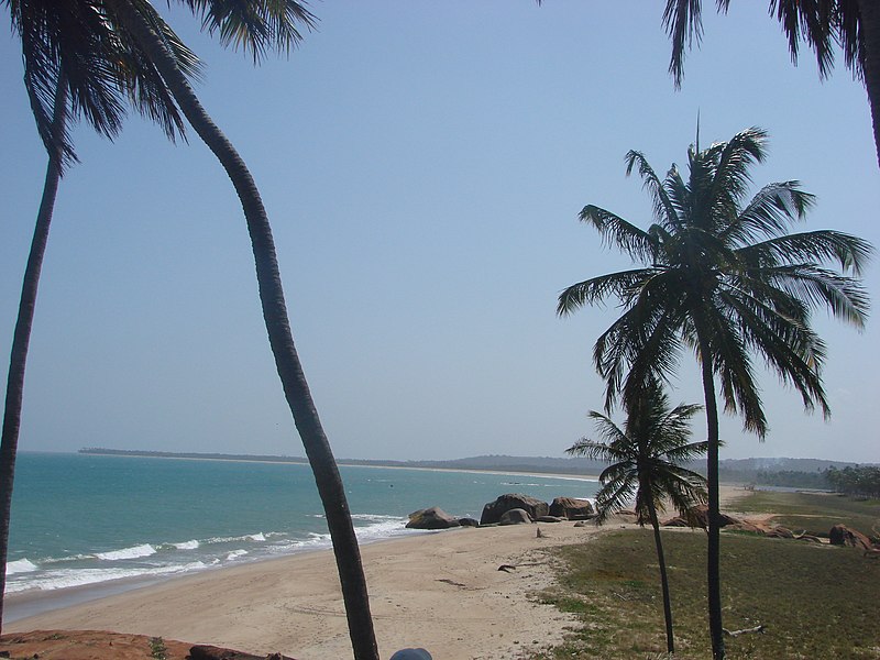 File:Praia da Varzea do Una - panoramio.jpg