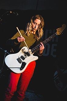 Guitar played with a mallet Pumarosa at Rough Trade East (34079119603).jpg