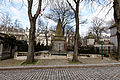 Père-Lachaise - Division 64 - Monument guerre 1870 19.jpg