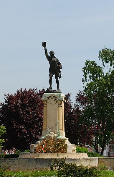 File:RO OT Slatina Ecaterina Teodoroiu monument.jpg