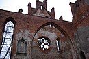 Ruine der Dorfkirche mit Heizhaus