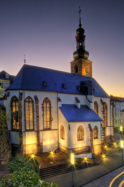 File:Saarbrücken Schlosskirche (1890058076).jpg