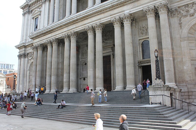 File:Saint Paul London 2011 3.jpg