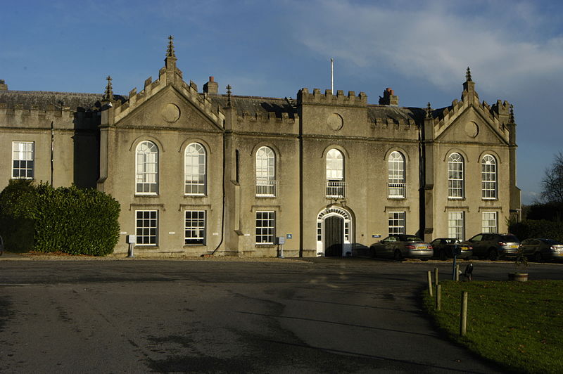 File:Sandleford Priory (west front), Sandleford, Greenham, Newbury, Berkshire, England.jpg