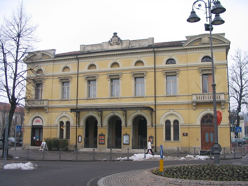 File:Schio Teatro Civico.jpg