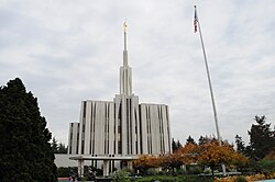 Seattle Mormon Temple 02.jpg