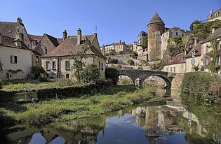 Semur-en-Auxois, Pont Pinard.jpg