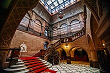 The staircase at Sheffield Town Hall Sheffield-town-hall-staircase.jpg