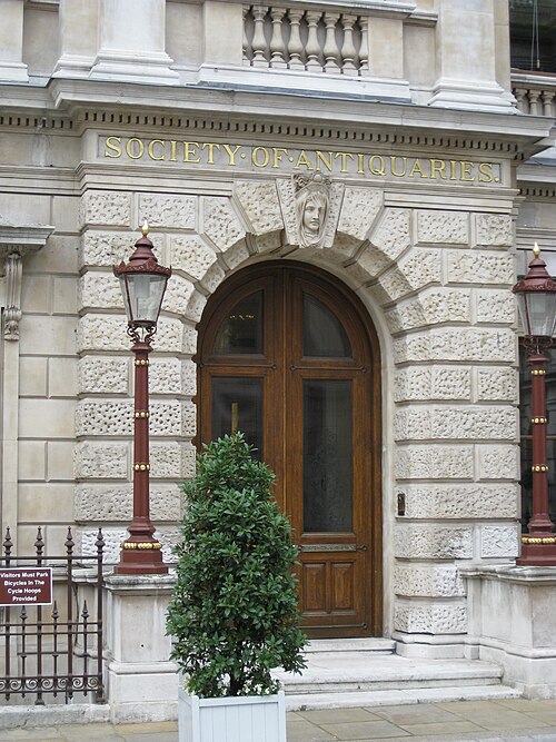 Entrance from Burlington House courtyard