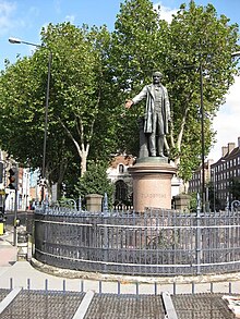 The Gladstone statue at Bow Church Statue of Gladstone - geograph.org.uk - 1205305.jpg