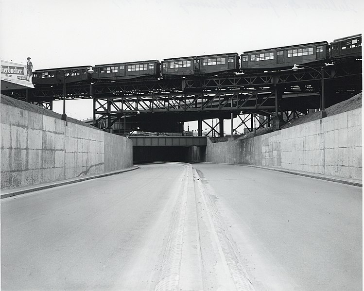 File:Sullivan Square underpass and Charlestown Elevated, April 1957.jpg