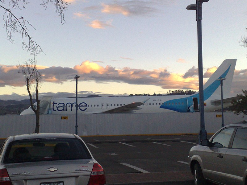 File:TAME A320 Mariscal Lamar Airport Cuenca Ecuador.jpg