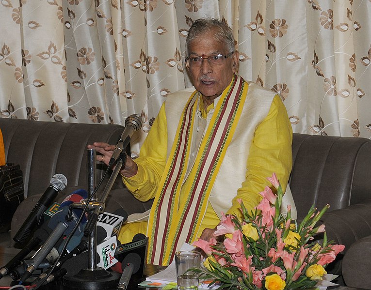 File:The Chairman of the Public Accounts Committee, Shri Murli Manohar Joshi addressing the media, in New Delhi on March 24, 2011.jpg