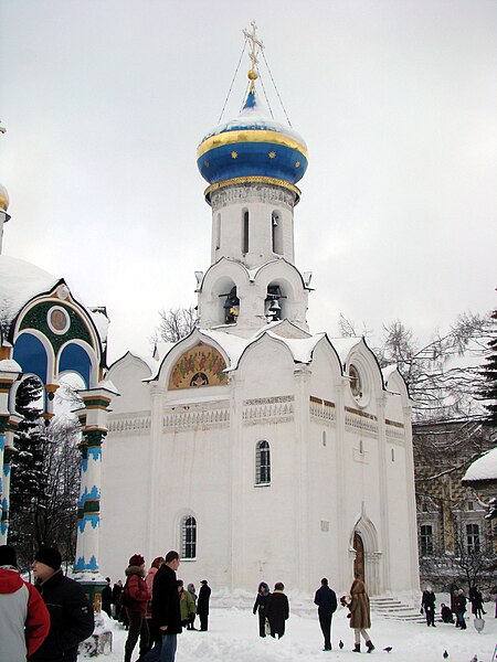 File:The church of Holy Spirit. Sergiev Posad, Russia (2274463688).jpg