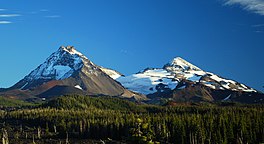 Three Sisters Viewpoint cropped.jpg