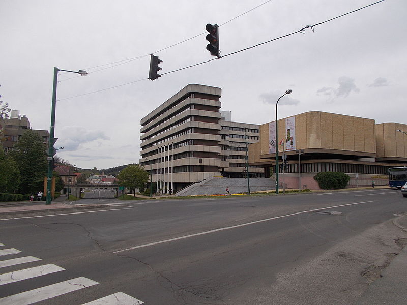 File:Town Hall, Salgótarján.jpg