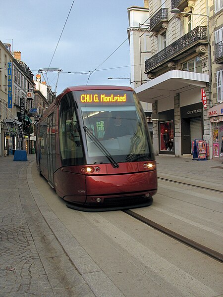 File:Tramway-clermont-ferrand-1.jpg