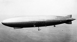 USS Los Angeles in flight