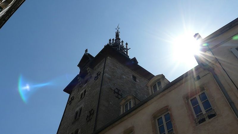 File:Un carillon de la ville de Beaune.jpg