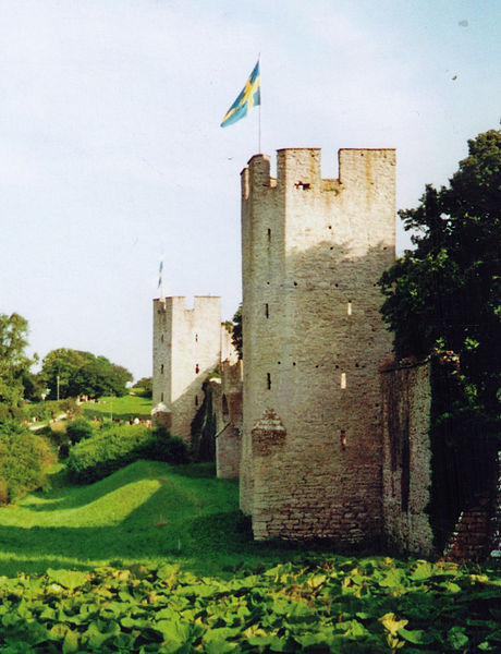 File:Visby-ringmur-Gotland-2010 01.jpg