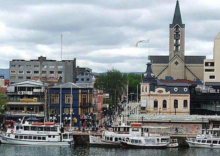 Libertad Walk & Valdivia cathedral