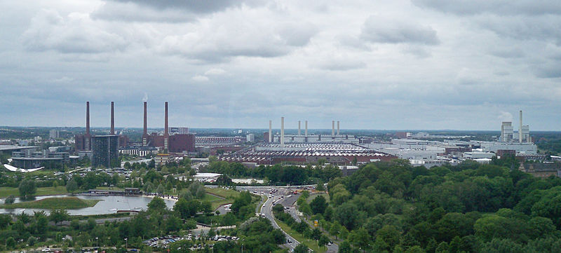 File:Volkswagenwerk WOB von Osten.jpg