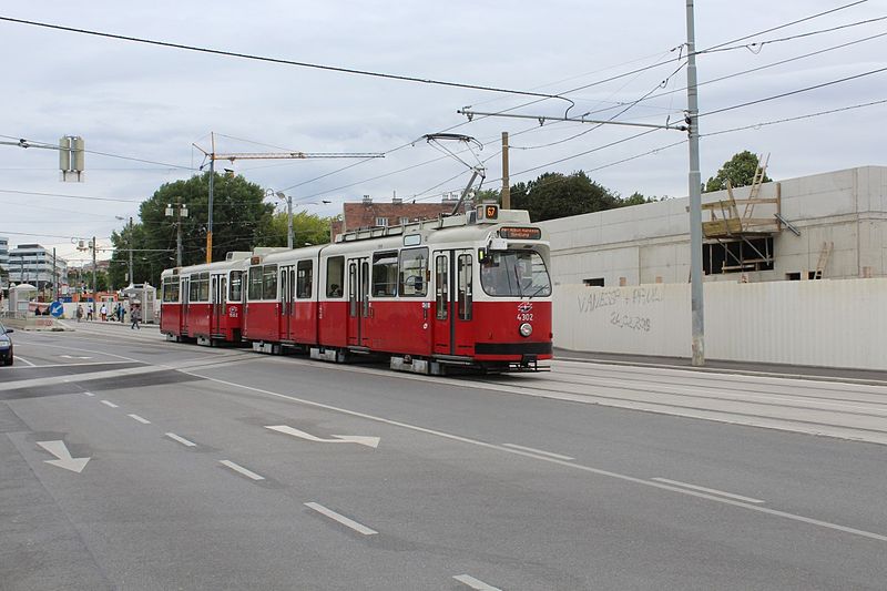 File:Wien-wiener-linien-sl-67-799460.jpg