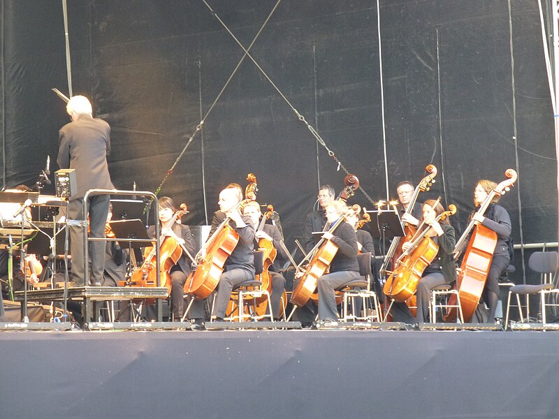 File:Wuppertal Laurentiusplatz 2013-07-12 105.JPG