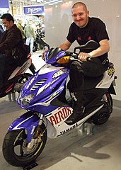 File:Yamaha Aerox R 46 Replica.jpg - Wikimedia Commons