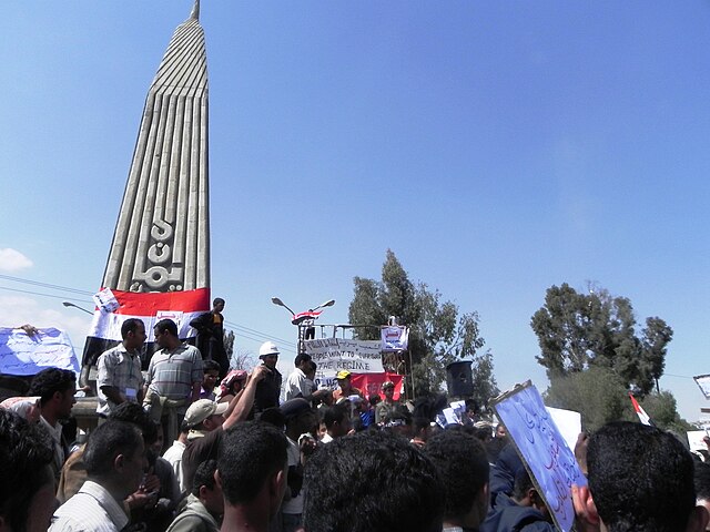 Some of the Yemeni protestors at Sanaa University demanding the dissolution of the current ruling party and calling on the president to resign.
