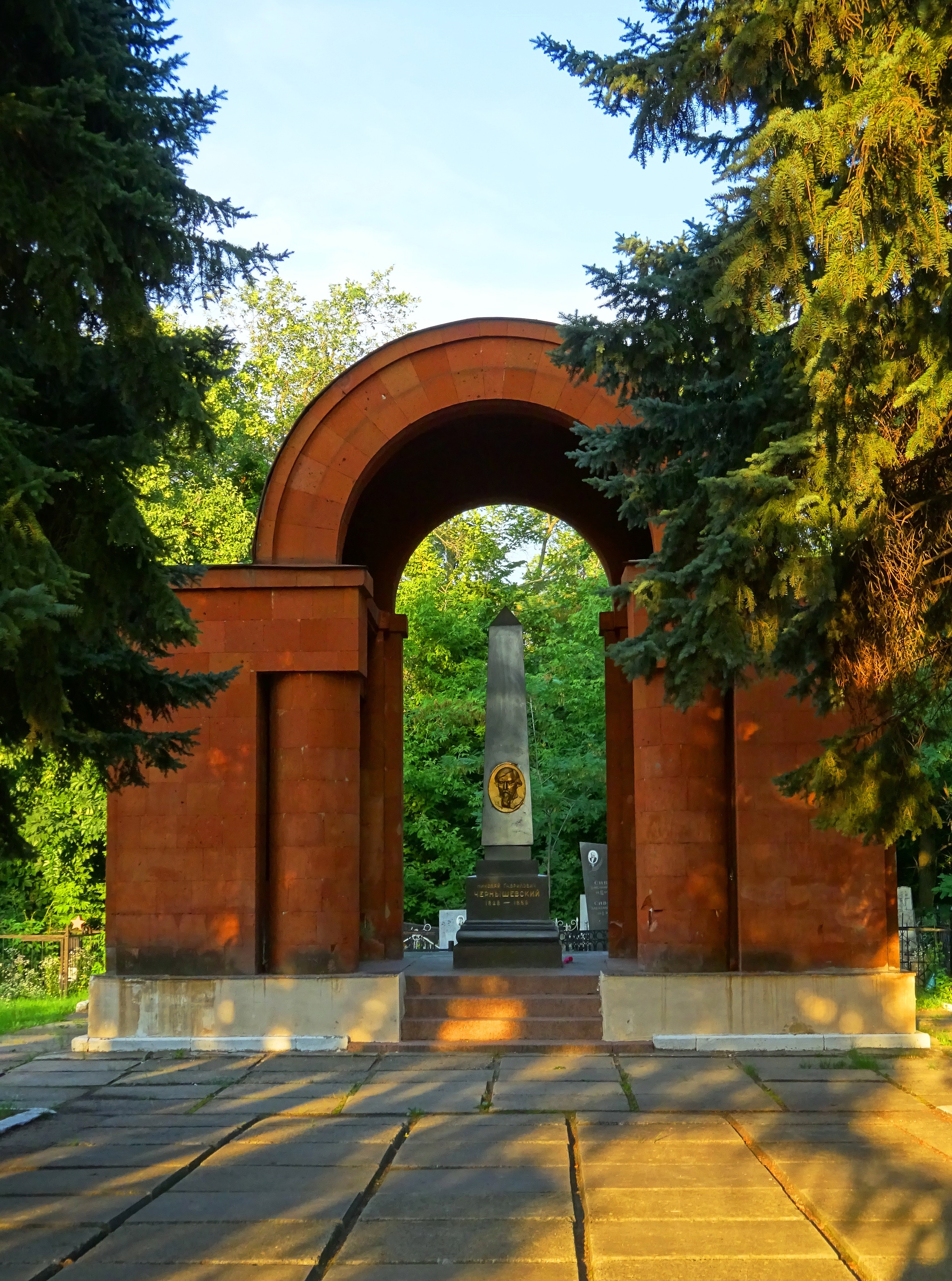 Воскресенское кладбище Чернышевский