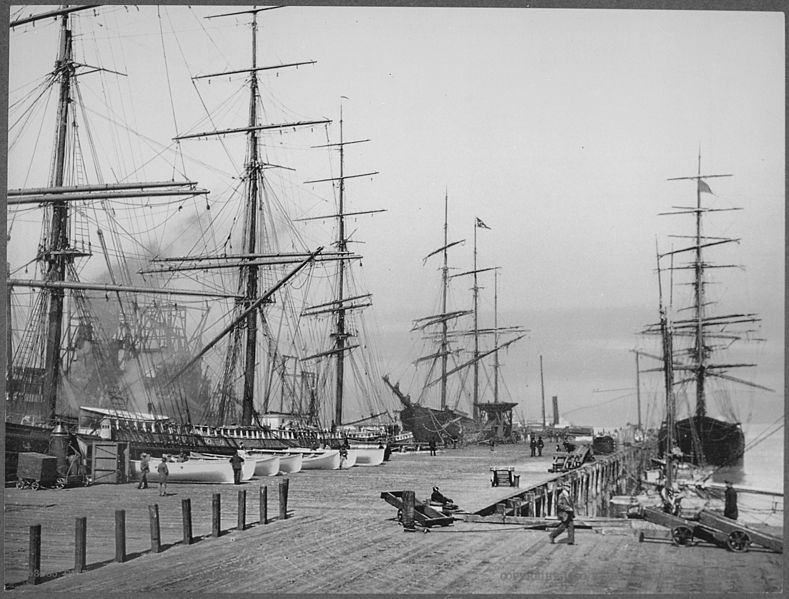 File:"On the wharves, San Francisco, 1900." - NARA - 520072.jpg