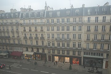 ジャン無畏公の塔 (fr) から見るエティエンヌ＝マルセル通り (Rue Étienne-Marcel) の建物群