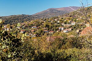 Панорамски поглед на селото Древено.jpg
