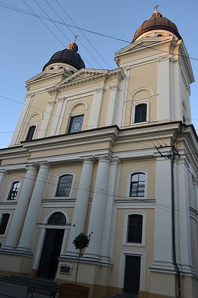 File:Преображенська церква у Львові.jpg